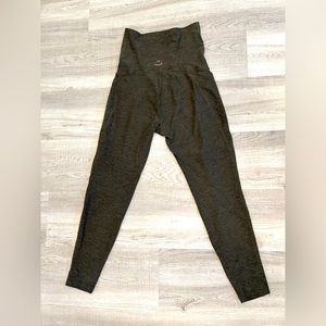 Spacedye Love the Bump Maternity Pocket Midi Legging in Eden Green Heather